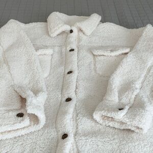 Fleece Shacket, NWOT, super comfy. Meas in photos.